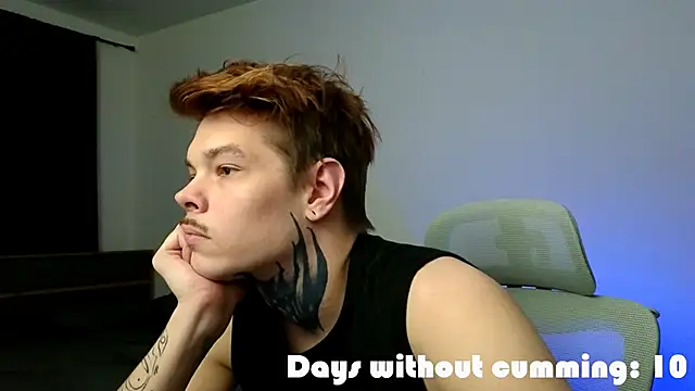 DENIS HERE online show from April 15, 3:02 am