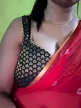 Snapshot of Shreya727 chatting on May 15, 7:32 pm Shreya727 online show from May 15, 7:32 pm