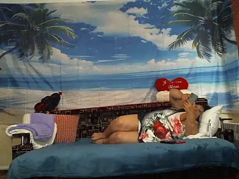 Snapshot of Nezsbudka chatting on June 24, 6:34 am Nezsbudka online show from June 24, 6:34 am