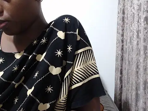 Snapshot of black___ghodess chatting on April 18, 9:48 pm black ghodess online show from April 18, 9:48 pm