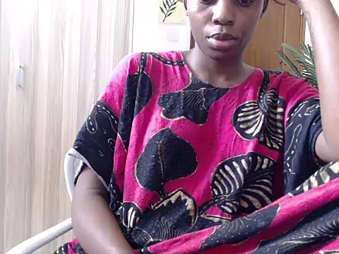 Snapshot of black___ghodess chatting on June 4, 7:25 am black ghodess online show from June 4, 7:25 am