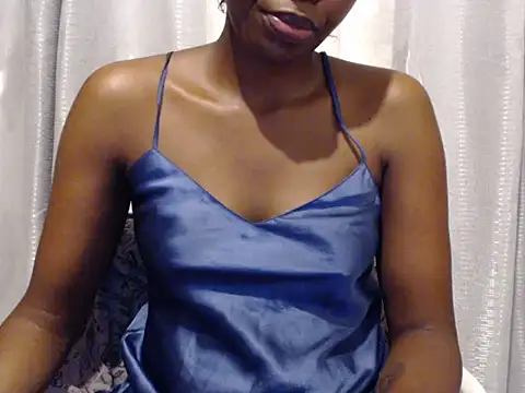 Snapshot of black___ghodess chatting on June 15, 7:38 pm black ghodess online show from June 15, 7:38 pm