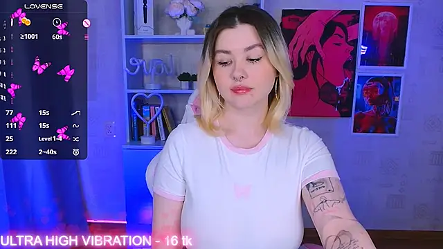 cutie mili online show from March 15, 11:19 am