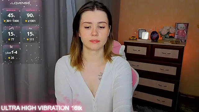 cutie mili online show from December 3, 6:10 am