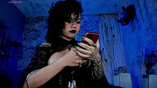 Snapshot of irregular_fetish_ chatting on February 19, 2:12 am irregular fetish online show from February 19, 2:12 am