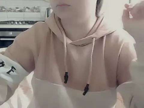whiteFlower online show from December 3, 11:01 am