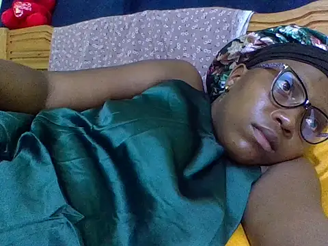 verginpussy01 online show from April 10, 7:29 pm