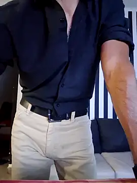 Snapshot of pretorianoo53 chatting on March 9, 5:11 am pretorianoo53 online show from March 9, 5:11 am