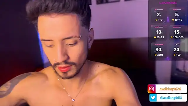 AxelKing1326 online show from April 19, 8:11 pm