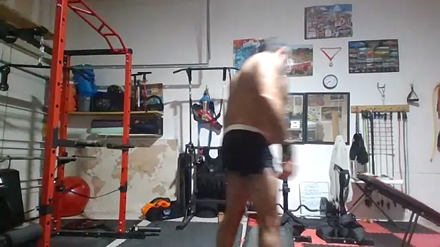 chainjulious online show from April 16, 12:39 pm