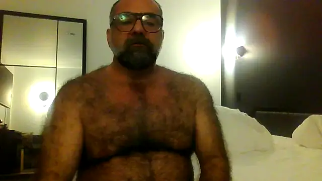 Snapshot of chainjulious chatting on June 4, 10:32 am chainjulious online show from June 4, 10:32 am