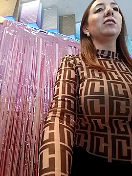 Snapshot of Mia_Novikov chatting on May 29, 5:11 pm Mia Novikov online show from May 29, 5:11 pm