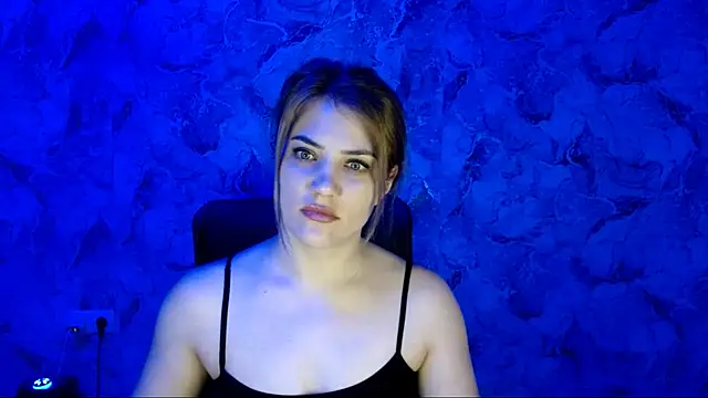 Snapshot of nika_gold1 chatting on April 13, 5:29 pm nika gold1 online show from April 13, 5:29 pm