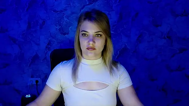 Snapshot of nika_gold1 chatting on May 25, 3:07 pm nika gold1 online show from May 25, 3:07 pm