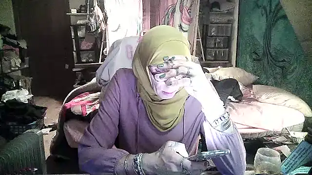 Ombeline1 online show from January 25, 6:24 pm