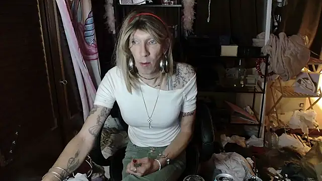 Ombeline1 online show from October 24, 7:32 pm