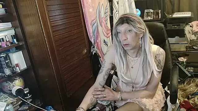 Ombeline1 online show from April 11, 5:56 am