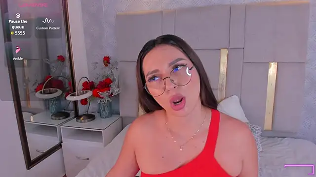 Camilaa Sanchez  online show from March 3, 3:40 pm