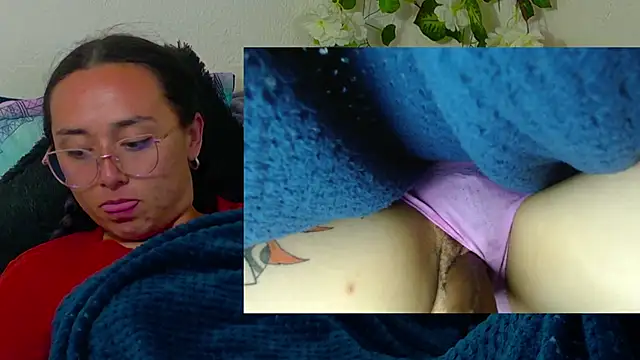 Snapshot of Hot_Candy_ chatting on May 21, 4:19 am Hot Candy online show from May 21, 4:19 am