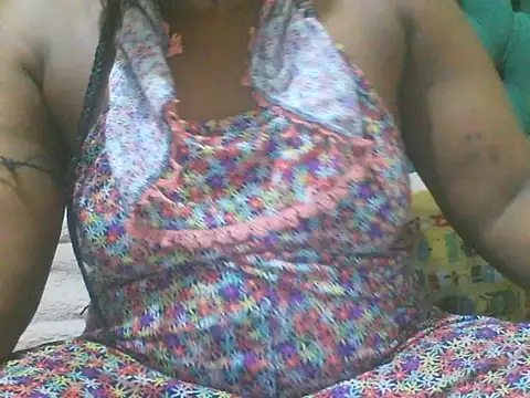 Snapshot of Sexy_Riri chatting on October 7, 1:36 am Sexy Riri online show from October 7, 1:36 am