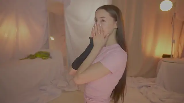 Snapshot of arizonasunrise chatting on February 12, 9:32 pm arizonasunrise online show from February 12, 9:32 pm