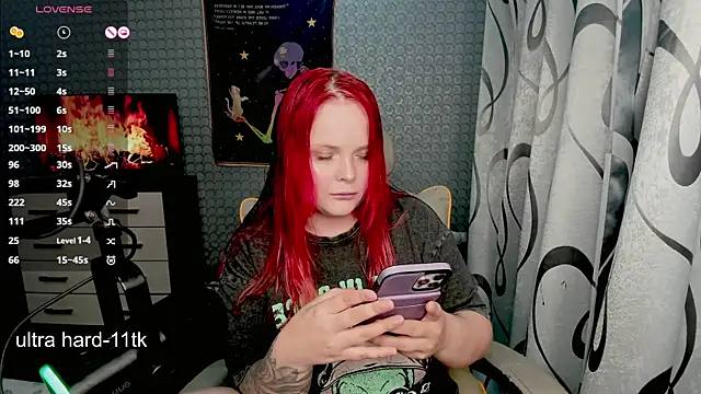 Snapshot of flower_sarah_ chatting on July 13, 9:28 pm flower sarah online show from July 13, 9:28 pm