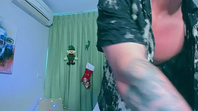 Snapshot of Samuel_Andrew chatting on December 21, 3:14 am Samuel Andrew online show from December 21, 3:14 am