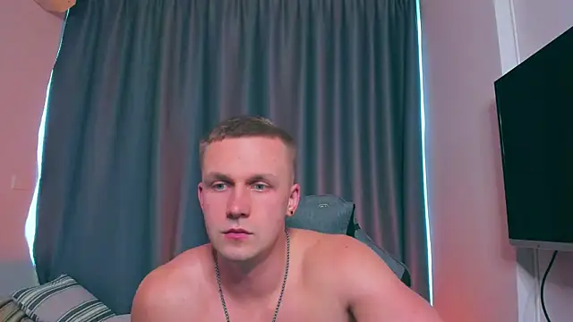 Snapshot of Samuel_Andrew chatting on February 25, 5:41 am Samuel Andrew online show from February 25, 5:41 am