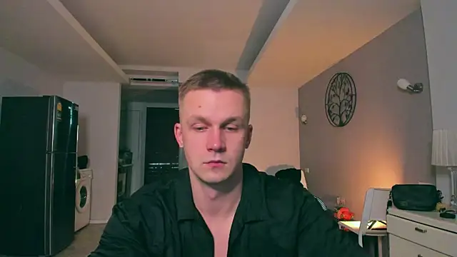 Snapshot of Samuel_Andrew chatting on October 15, 4:45 am Samuel Andrew online show from October 15, 4:45 am