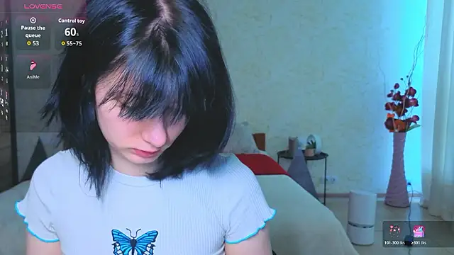 JulisSweet online show from February 15, 8:02 am