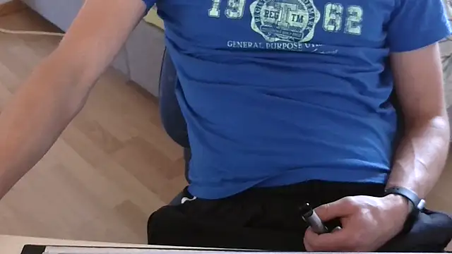 Snapshot of SissyStefanie chatting on May 28, 3:53 pm SissyStefanie online show from May 28, 3:53 pm