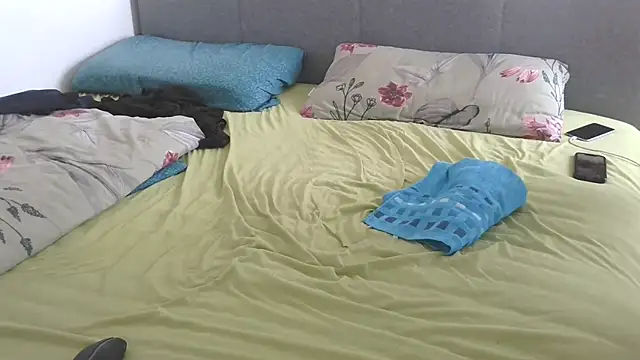 Snapshot of SissyStefanie chatting on July 18, 8:07 am SissyStefanie online show from July 18, 8:07 am