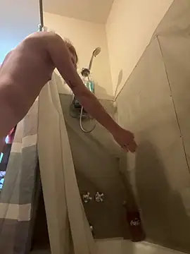 Snapshot of Cutetrans90 chatting on December 18, 10:57 pm Cutetrans90 online show from December 18, 10:57 pm