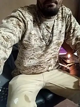 Snapshot of Babyboyy803 chatting on February 23, 1:03 am Babyboyy803 online show from February 23, 1:03 am