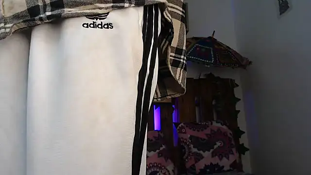 Snapshot of SARA_VAL3NTINA_ chatting on March 15, 6:25 am SARA VAL3NTINA  online show from March 15, 6:25 am