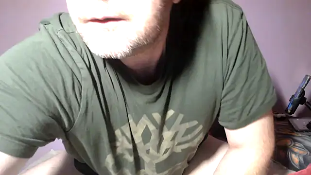 Snapshot of hairy_orbite chatting on January 17, 7:24 am hairy orbite online show from January 17, 7:24 am