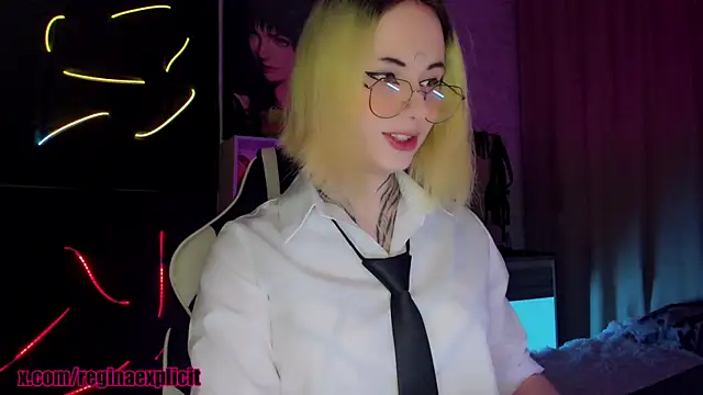 Snapshot of snake__bites chatting on September 29, 9:52 pm snake  bites online show from September 29, 9:52 pm