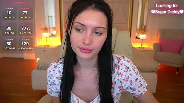 Snapshot of MilaSecrett chatting on June 6, 1:05 pm MilaSecrett online show from June 6, 1:05 pm