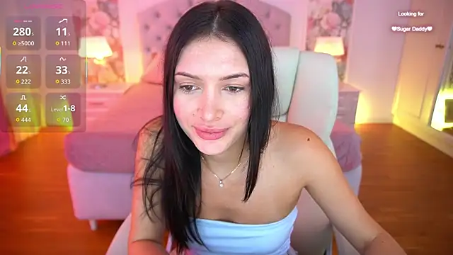 Snapshot of MilaSecrett chatting on July 25, 7:17 am MilaSecrett online show from July 25, 7:17 am