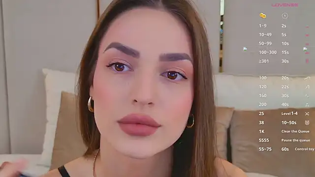 BellaHalles online show from March 31, 6:14 am