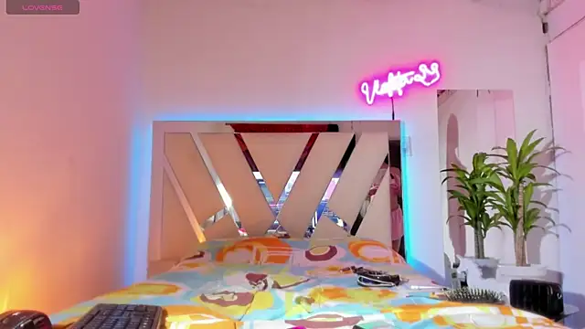 Snapshot of violeta_prince chatting on December 18, 8:20 am violeta prince online show from December 18, 8:20 am