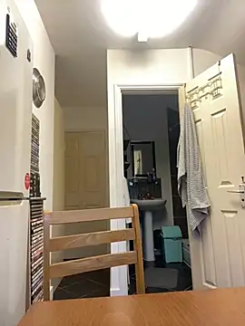 Snapshot of Yourhotboy_42 chatting on February 3, 3:06 pm Yourhotboy 42 online show from February 3, 3:06 pm