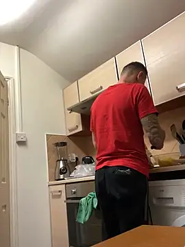 Snapshot of Yourhotboy_42 chatting on February 15, 8:54 pm Yourhotboy 42 online show from February 15, 8:54 pm