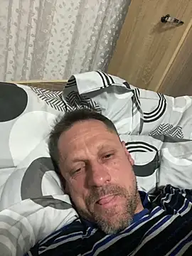 Snapshot of Yourhotboy_42 chatting on March 22, 7:42 pm Yourhotboy 42 online show from March 22, 7:42 pm