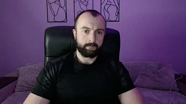 brindlefly6969 online show from March 17, 11:57 am