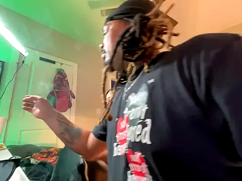 4EVAGLACIERS online show from November 19, 3:17 am