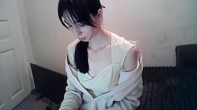 Snapshot of ElizaSwon chatting on October 5, 3:10 pm ElizaSwon online show from October 5, 3:10 pm