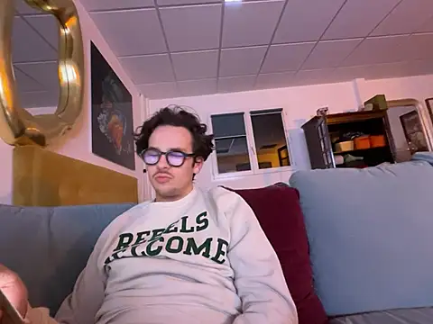 Snapshot of hardmecl chatting on March 18, 6:59 pm hardmecl online show from March 18, 6:59 pm