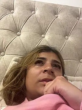 pamell col online show from November 1, 2:35 am