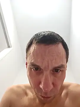 Iliketocooksquirt25 online show from March 31, 3:41 am